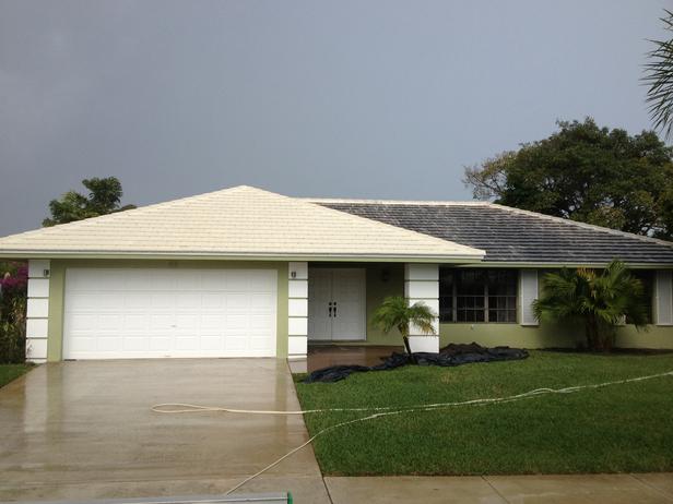 Low pressure roof cleaning jupiter florida